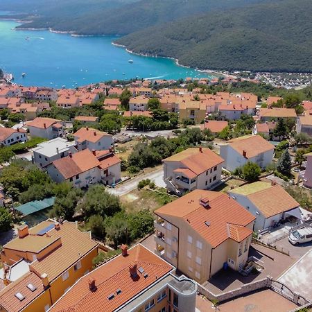 Apartments Quarnero Rabac Eksteriør bilde